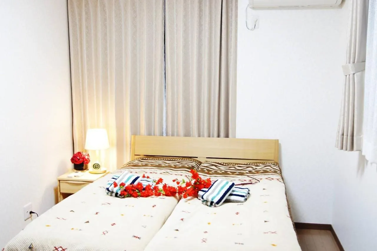 Wakaume Villa Osaka 0*,